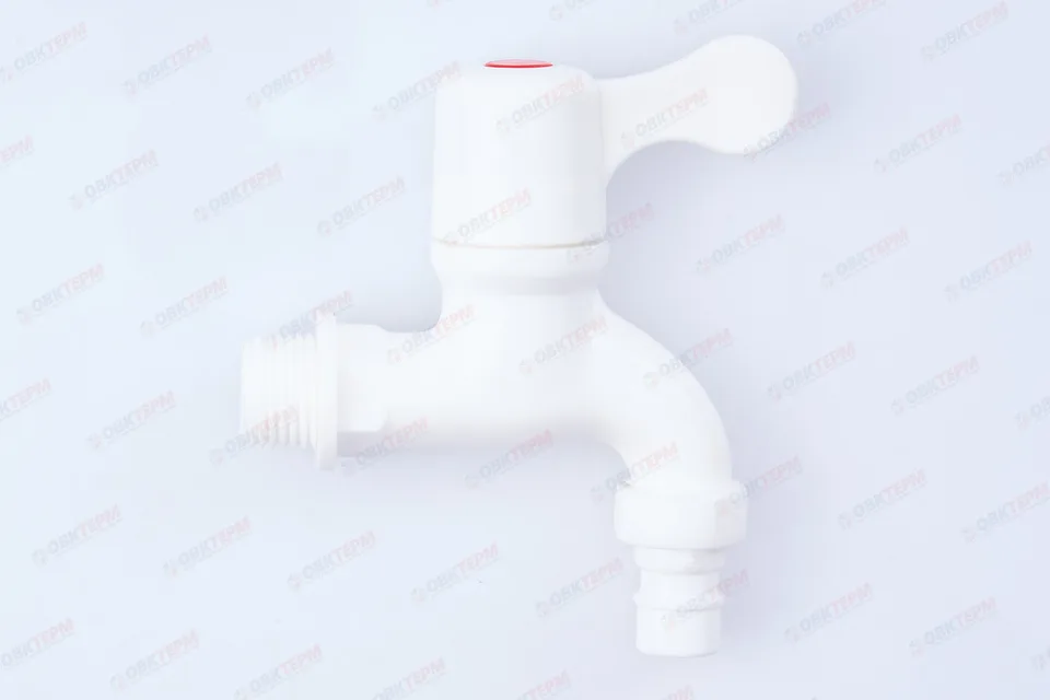 Кран шаровый пластиковый для холодной воды 1/2" (белый) PLAMIX PVS-BOX-1/2 (240шт)