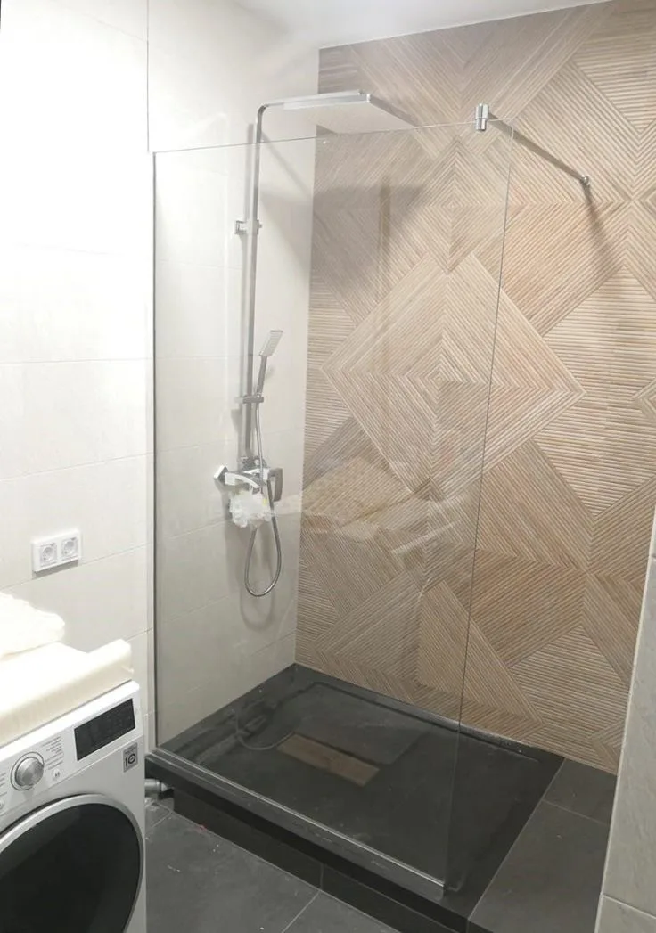 Душевая перегородка ODA-B01 б/с (90*200) серебр. профиль стекло 8мм