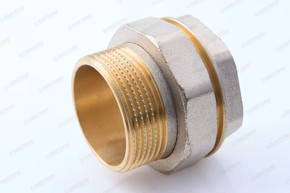 Американка ТСМ 1 1/2" прямая (64)