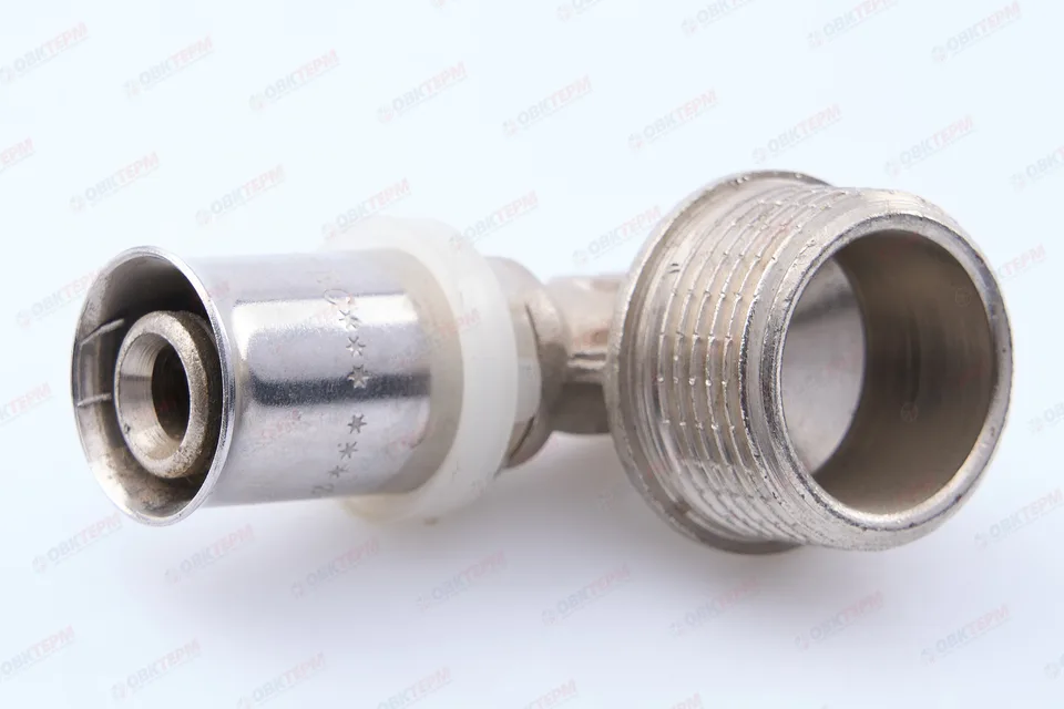 Угольник  пресс с перех. на наруж. р. Valtec 16*3/4    (10уп/120ящ)