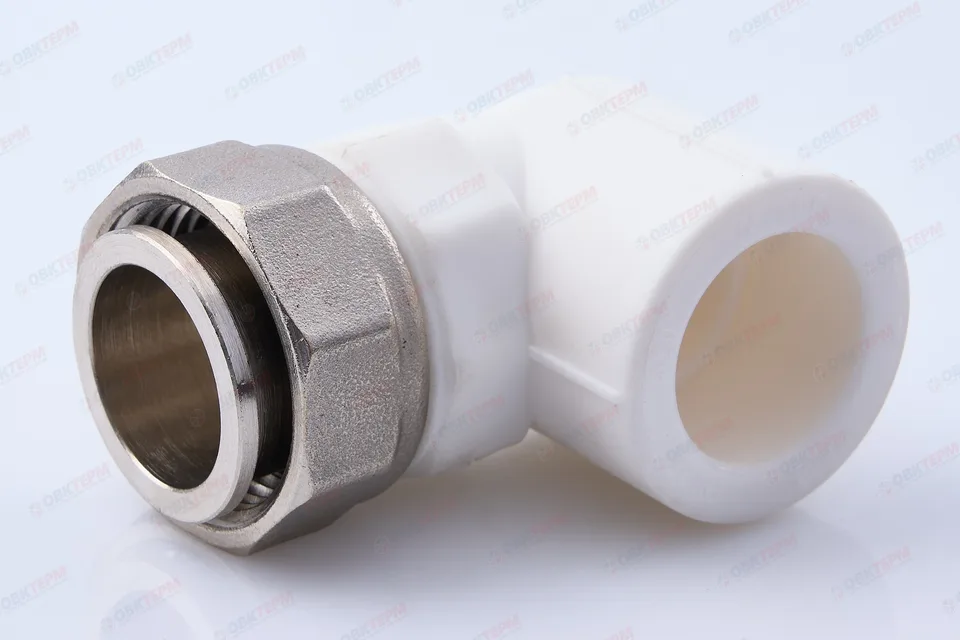 Угольник с накидной гайкой 20*3/4 (Valtec ) (10шт/150ящ)