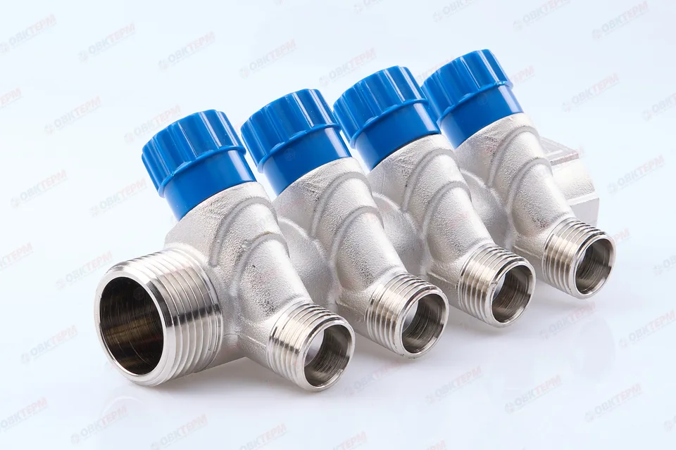 Коллектор  Valtec с регулир вентилями  1" * 4вых  1/2"нар   (1уп/17ящ)
