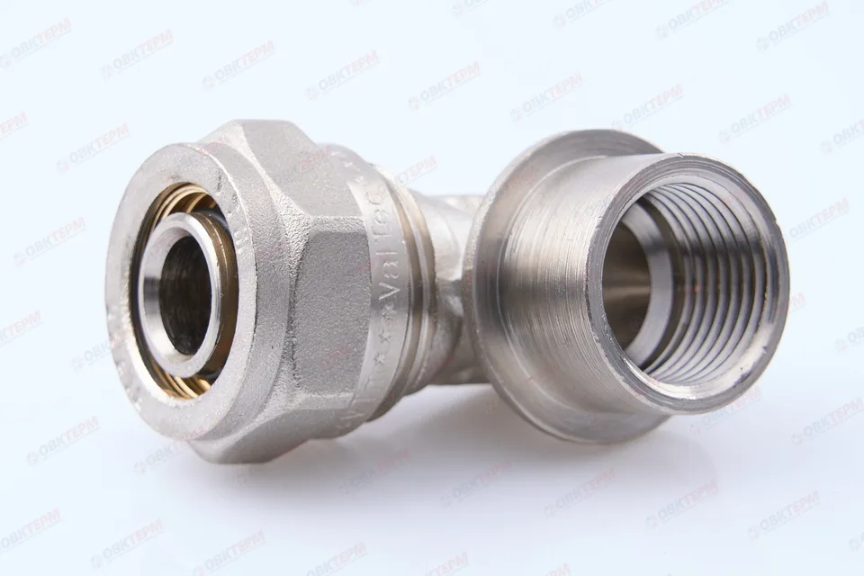 Угольник  обжимной   с переходом на вн. р.  Valtec 20 *  1/2"          (10уп/80ящ)