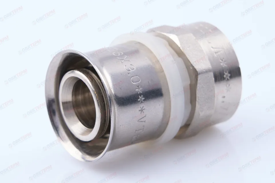 Соединитель  пресс с переходом на внутр. р Valtec 26*  3/4 (5уп/90ящ)