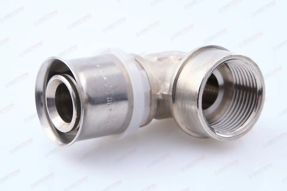 Угольник  пресс с перех. на внутр. р. Valtec 26*3/4          (5уп/60ящ)