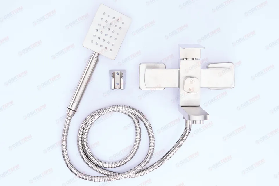 Смеситель д/ванны корот. нерж/сталь MIXXUS KUB 009 (EURO) Ø40 (20 шт/ящ)