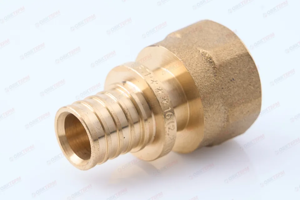 Муфта аксиальная     16х1/2" в   RTP   (250/10)