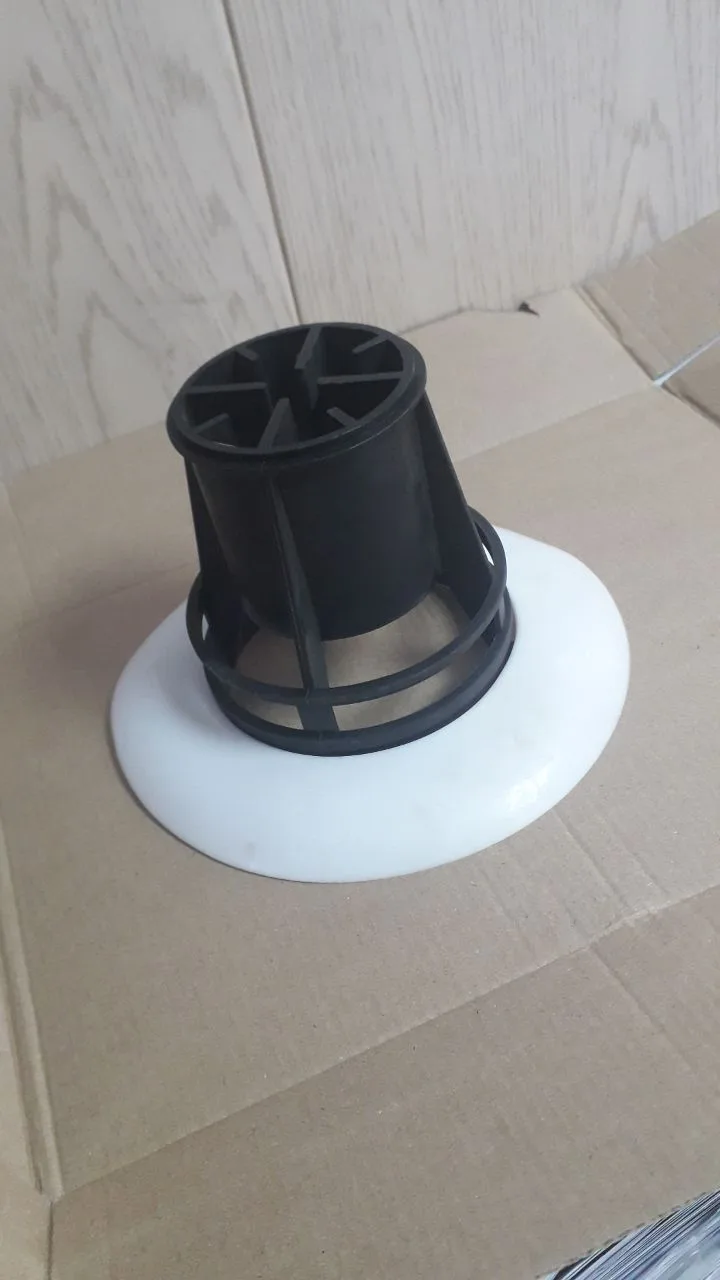 Наконечник трубы пластик горизонтальный для 100/60